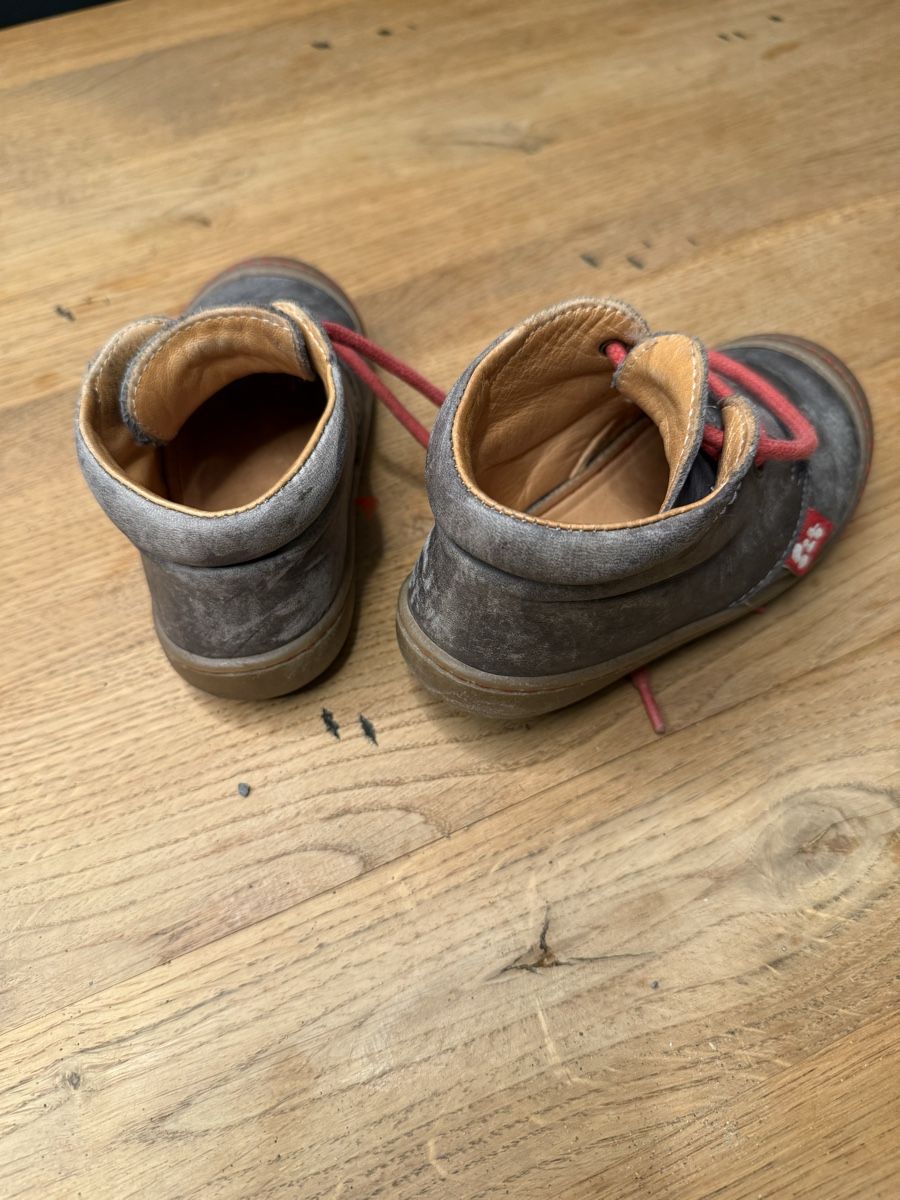Schuhe für Jungen: Pololo Echtleder Barfussschuhe – Gebraucht aus Arbon von sopros 1