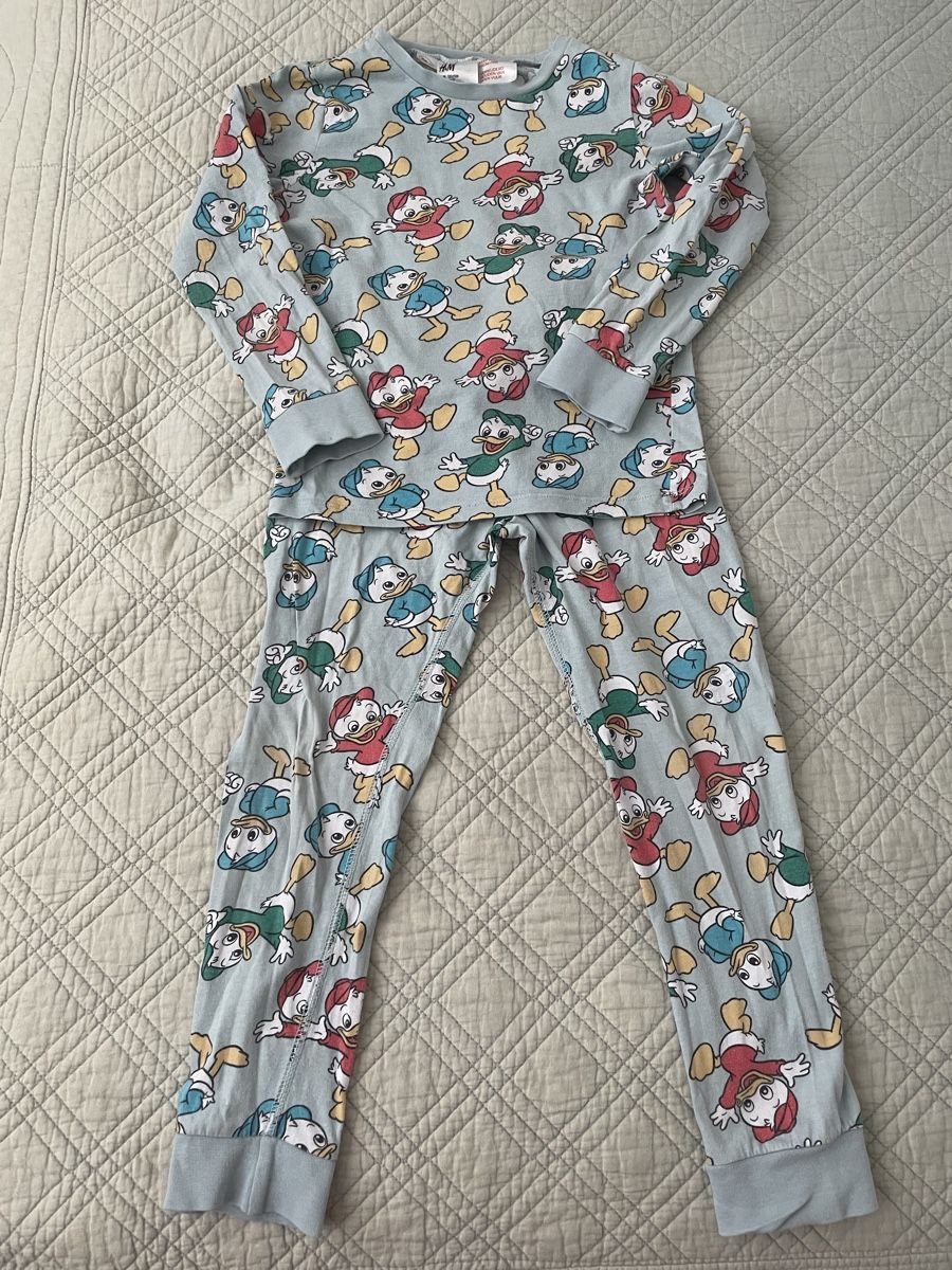 H&M Pigiama & Simili: Pyjama H&M Gr. 122/128 – Usato da Arni AG venduto da Lorelai80