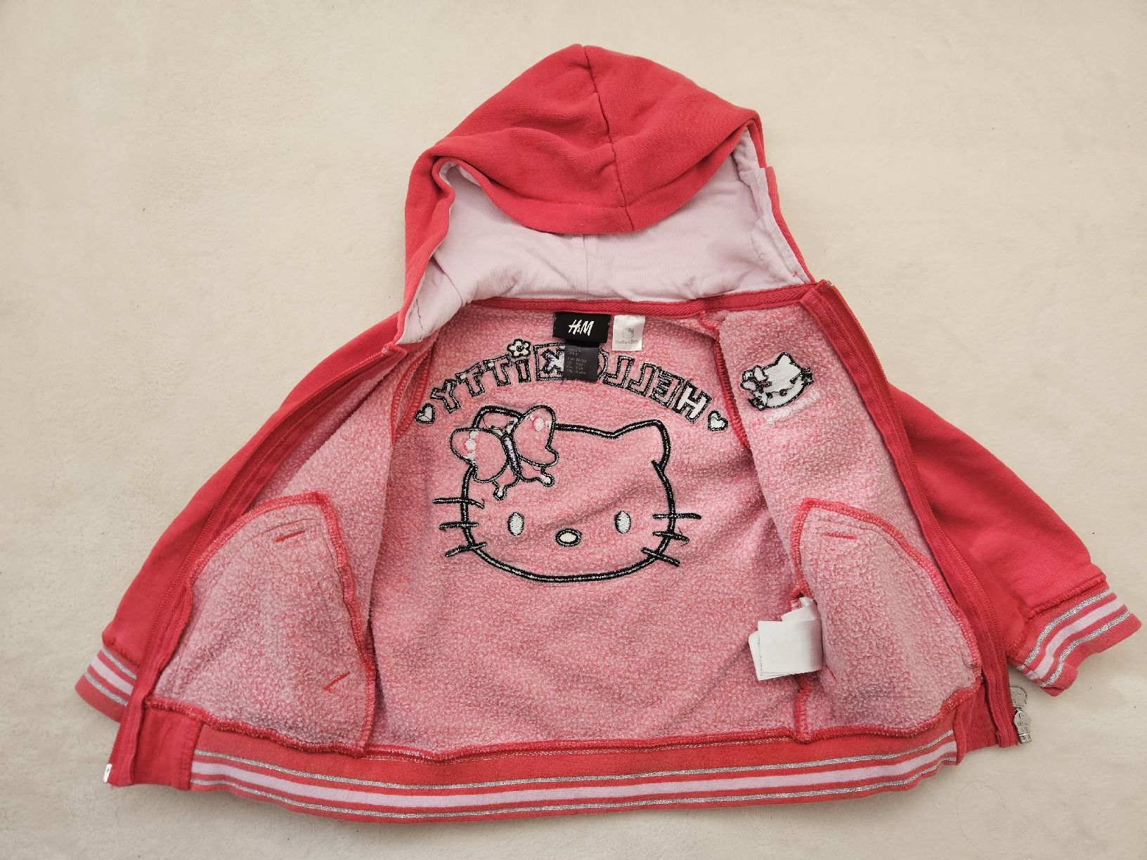 H&M Maglioni & Felpe: Kapuzenpullover Hello Kitty Gr. 86/92 – Usato da Worb venduto da jun_fj8w 1