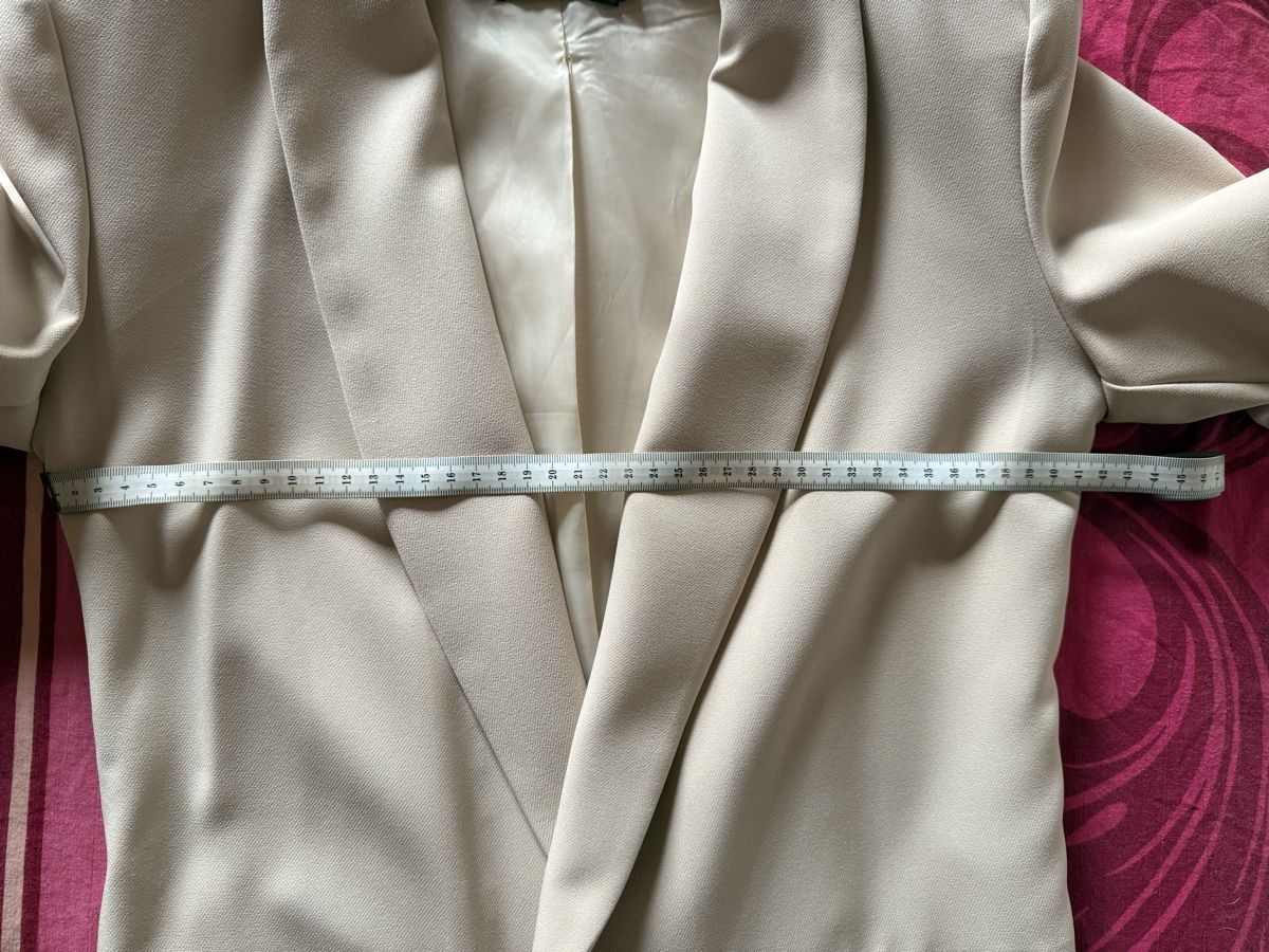 Giacche: Elegante blazer beige – Nuovo (secondo la descrizione) da Bellinzona venduto da bul_mvy5 2