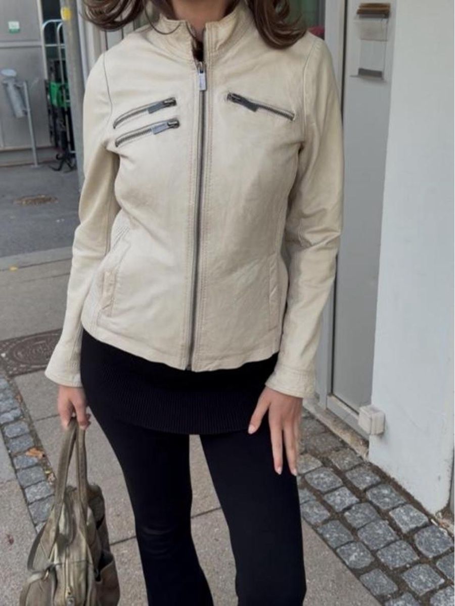 Vestes: Lederjacke Beige Weiss Silber  – D'occasion à Basel par Lara0104 3