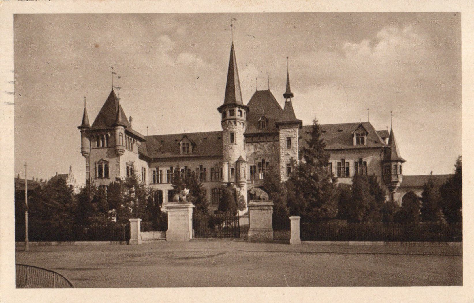 Cartoline postali: Bern - Historisches Museum – Usato da Melano venduto da pisonsdro