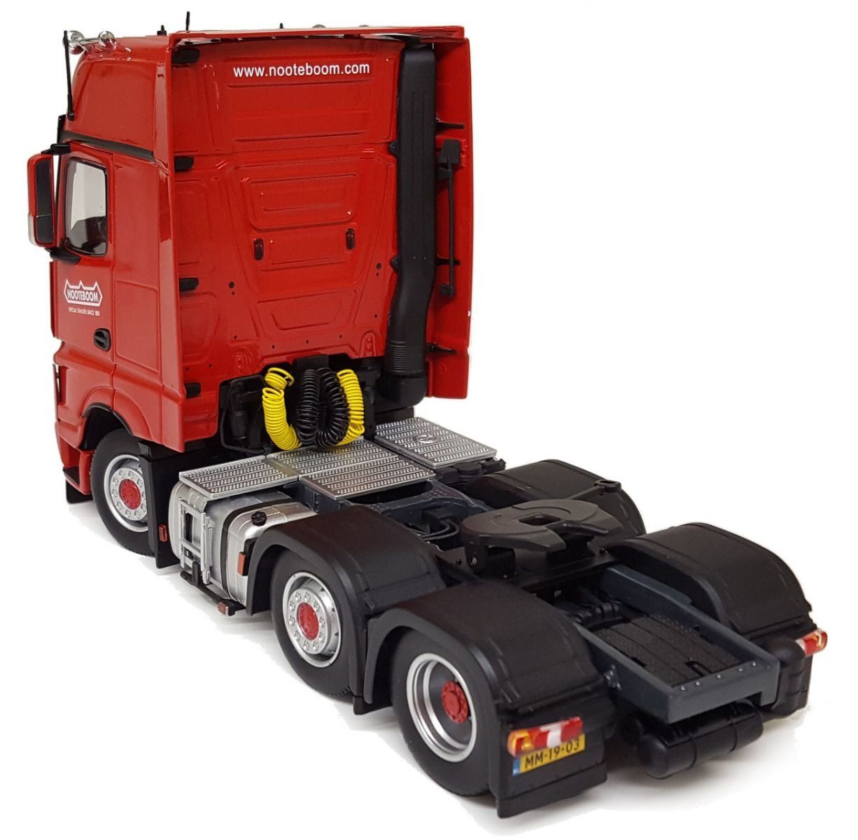 Kit di modellismo & Modellini statici: 1:32 MB Actros Gigaspace 6x2 Nooteboom – Nuovo e nell'imballaggio originale da Affoltern am Albis venduto da Modellshop-8910 1