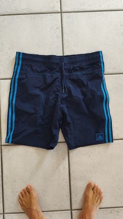 Badehose Adidas dunkelblau Grösse L guter Zustand