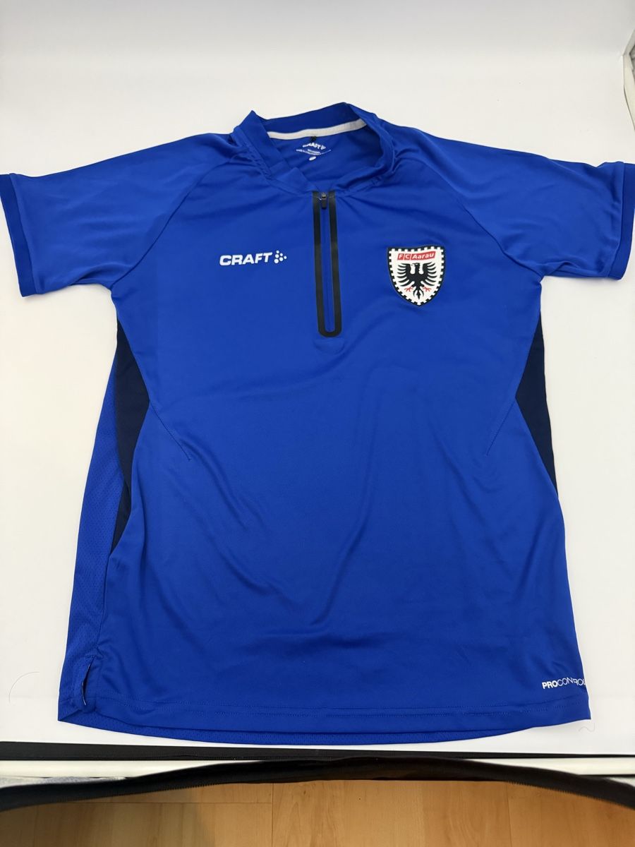 Craft Canottiere & Pantaloni: FC Aarau craft presentation shirt – Usato da Bremgarten AG venduto da mariboz
