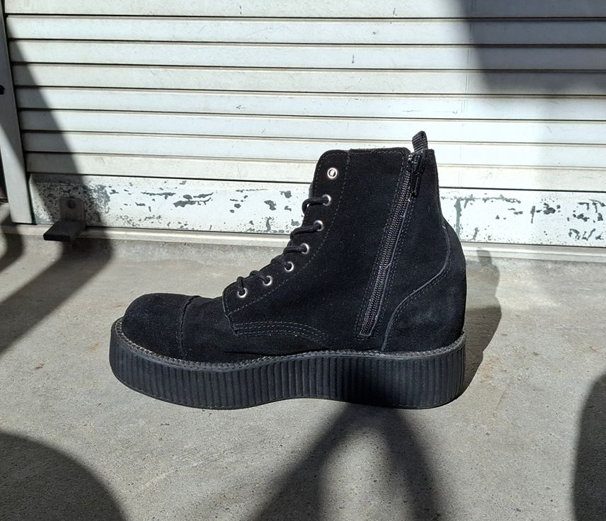 Scarpe da donna: T.U.K Platform Stiefeletten – Usato da Basel venduto da des_7shx 4
