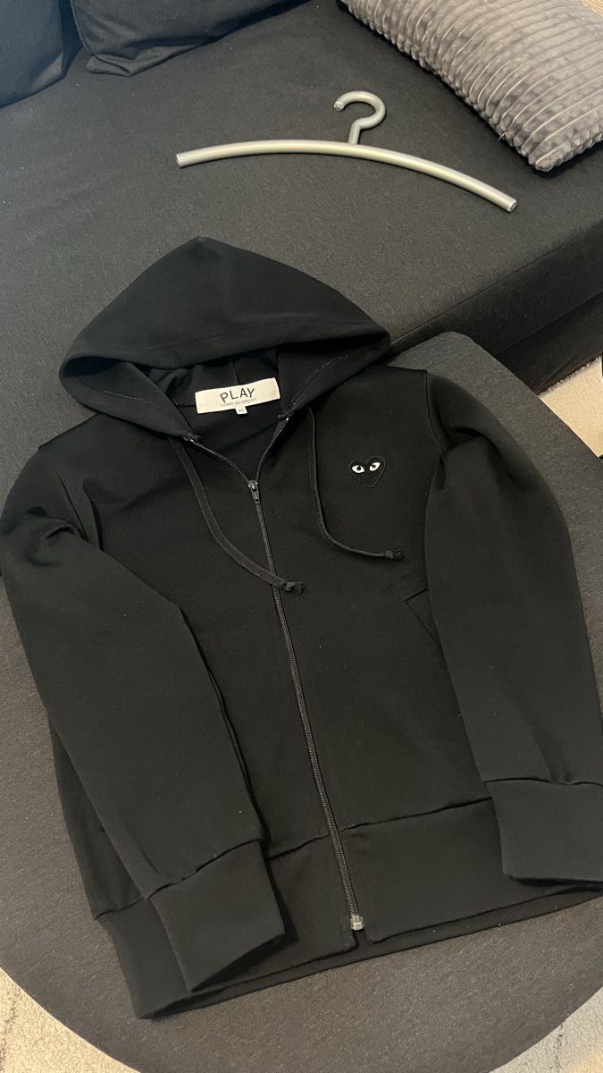 Comme Des Garcons Jacken: Comme des Garcons Kapuzenjacke – Gebraucht aus Baden von Car_lio09