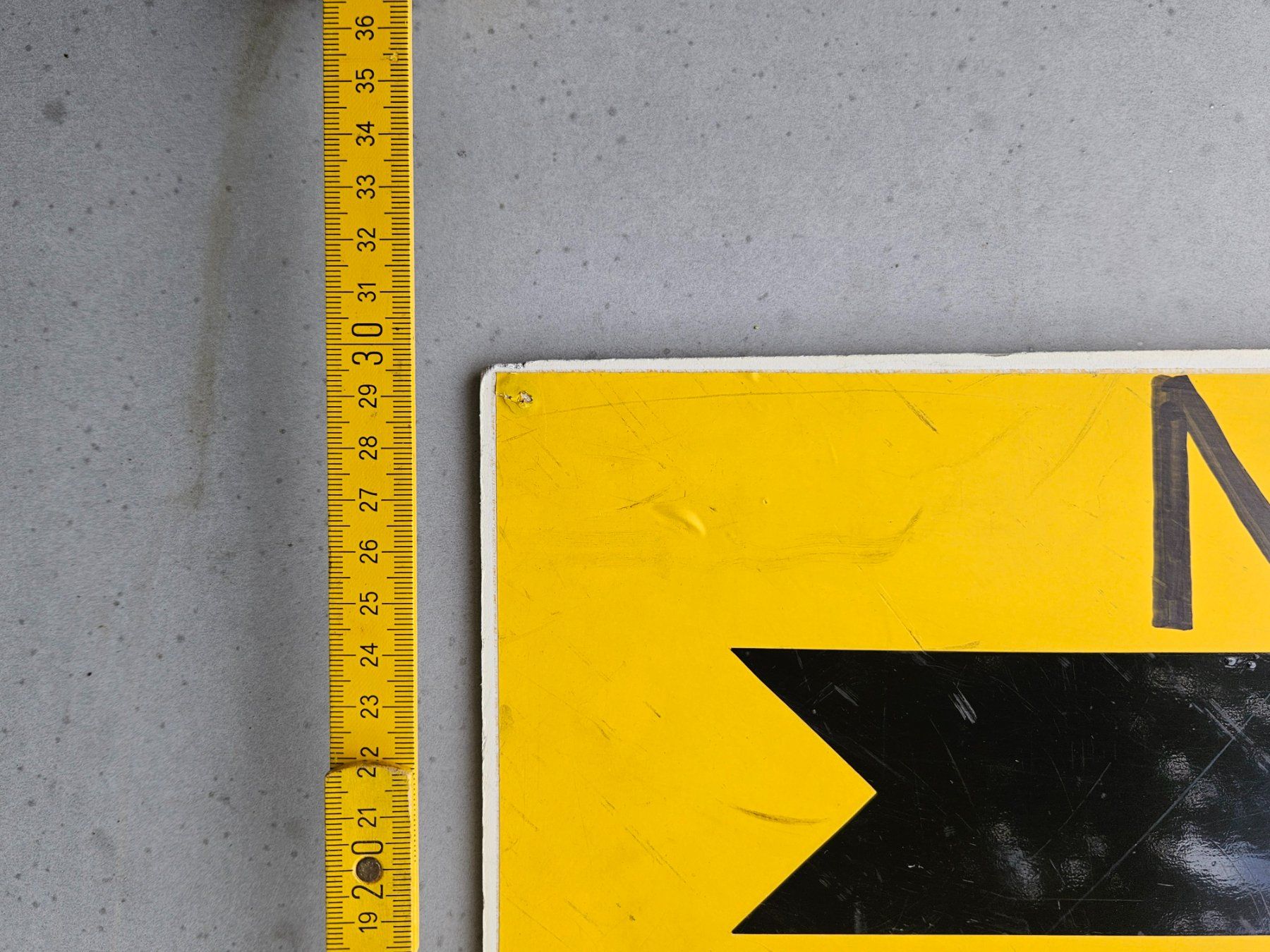 Insegne: Secondhand Shop Schild Pfeil Links "OFFEN" – Usato da Nendeln venduto da Regs182 1