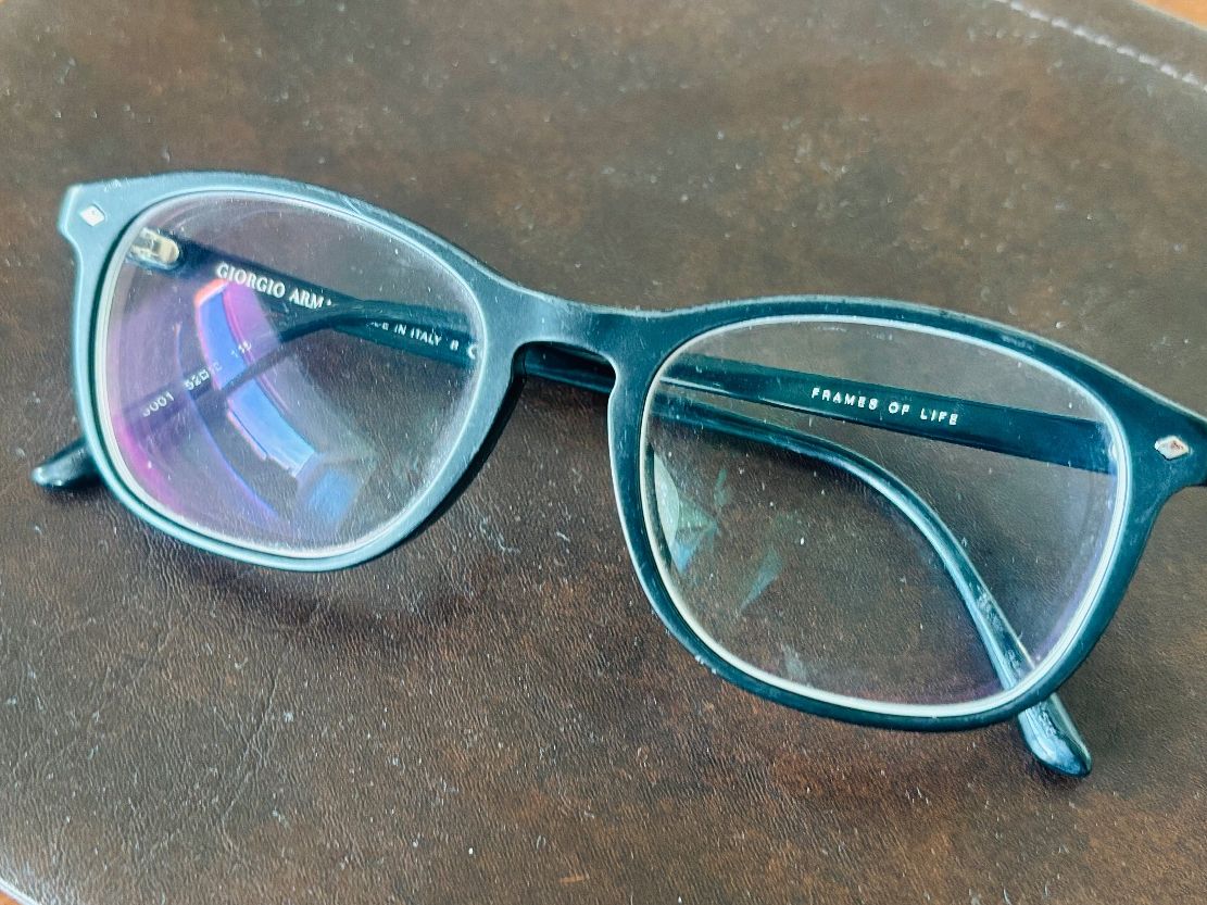 Armani Brillen & Gläser: Original Giorgio Armani Frames Schwarz – Gebraucht aus Lengnau BE von 4ConsultingSolutions