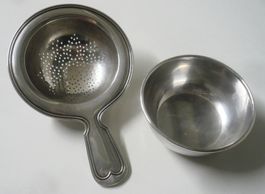 JEZLER SCHaffhausen, Filet No.2, TeeSieb & Tasse 800 Silber