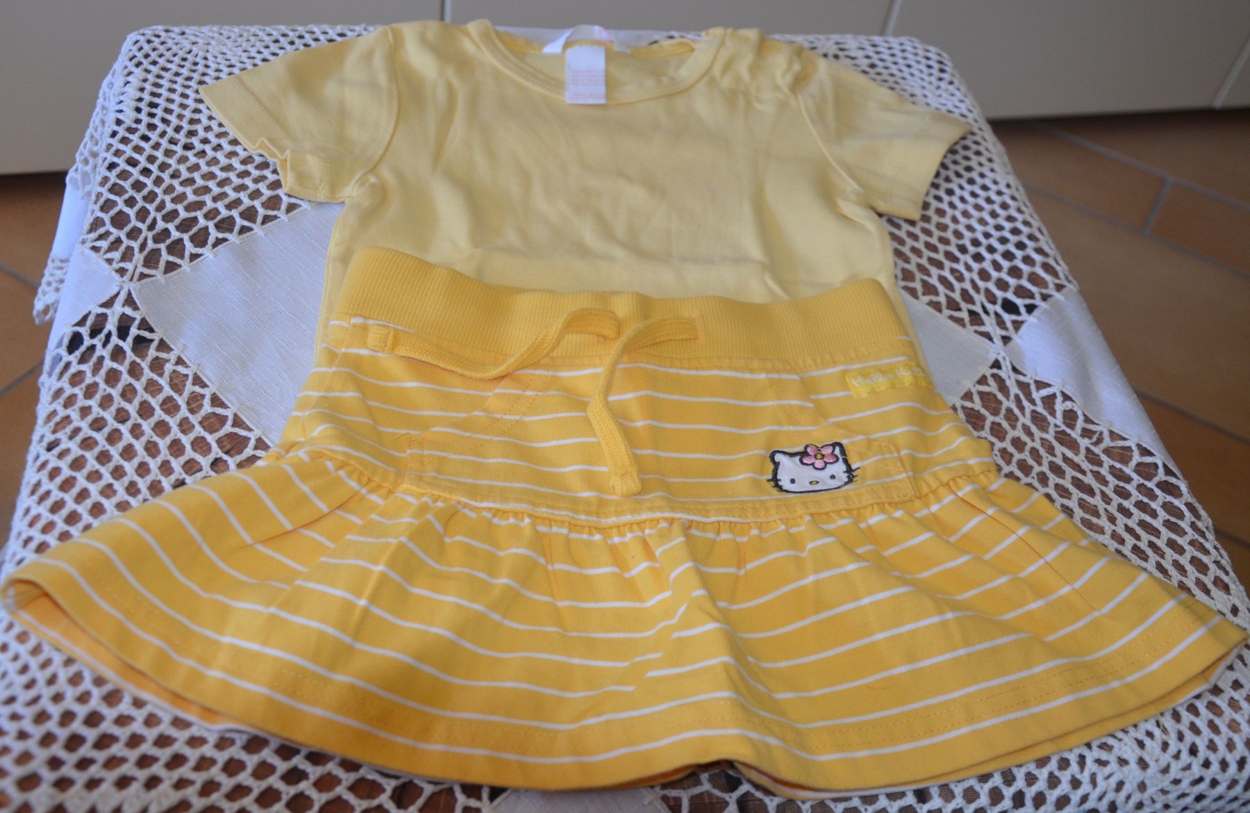Lotti & Set di vestiti: TAILLE 80 – Usato da Chiasso venduto da Dolly015