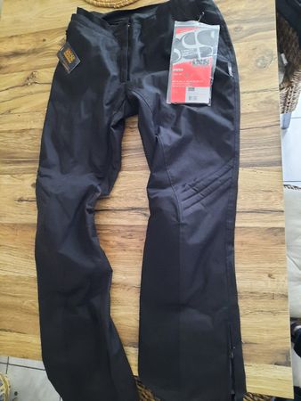 pantalon moto neuf gr dl3XL (38/40)