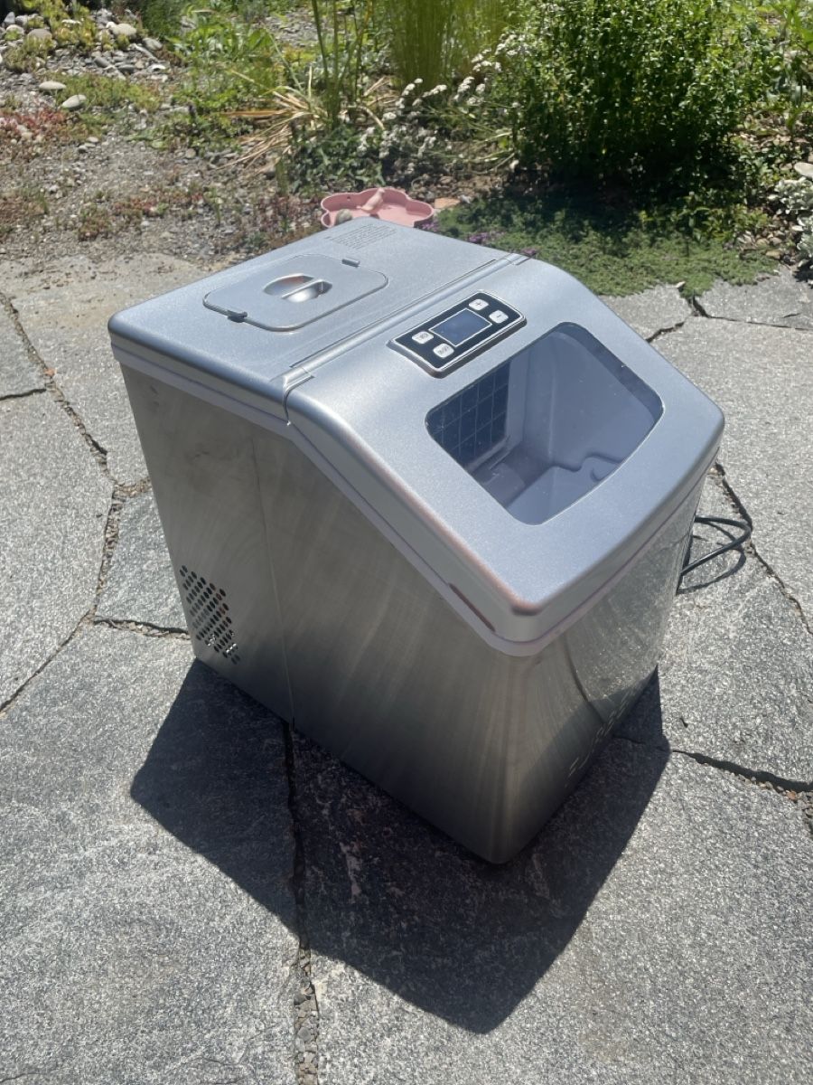 Elettrodomestici da cucina: Eiswürfelmaschine Furber – Usato da Seon venduto da Boetli