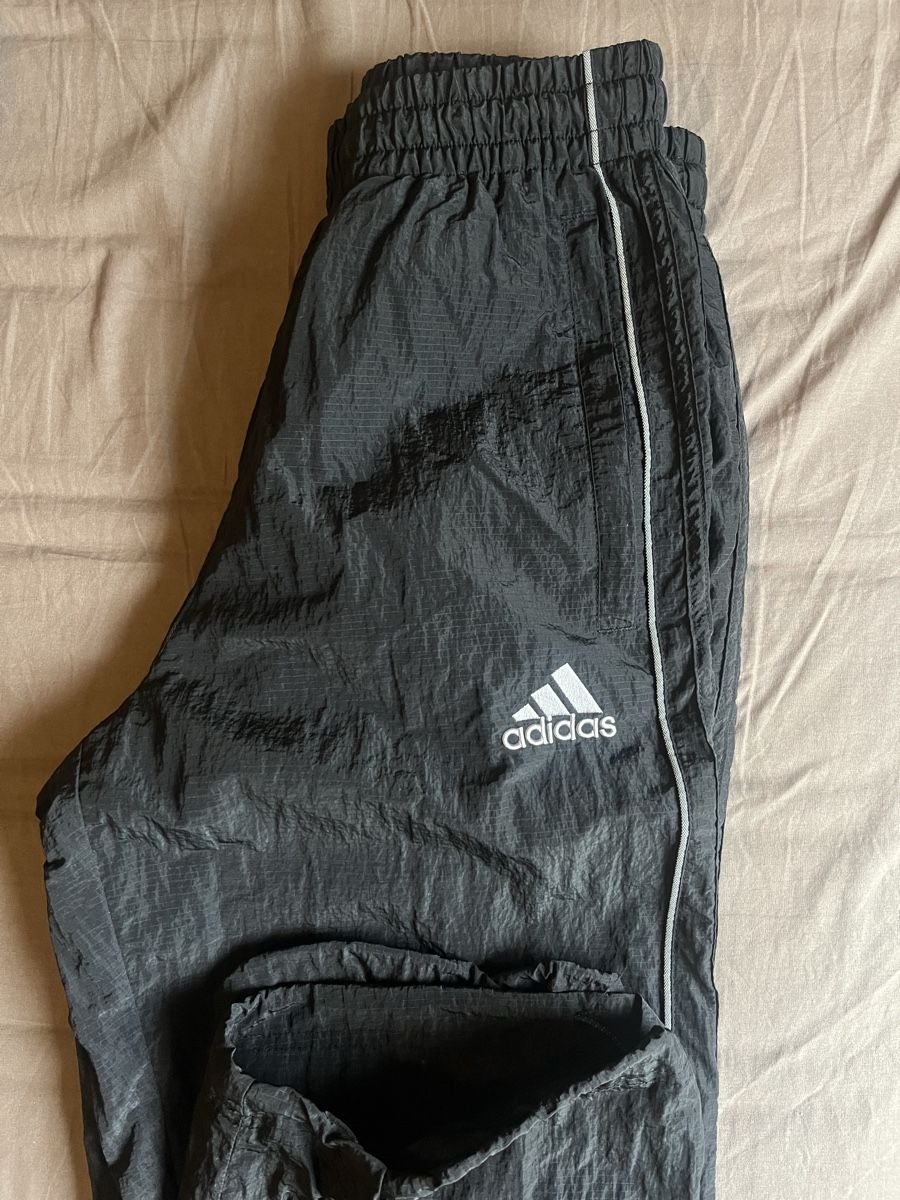Adidas Pantaloni: adidas adilenium track pants – Usato da Luzern venduto da janine_l 3