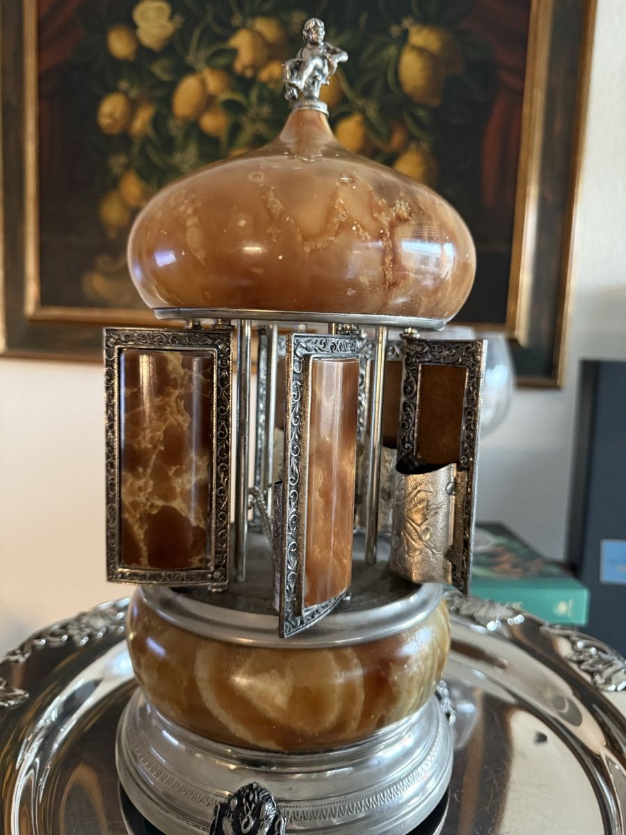 Tutte le decorazioni: Vintage Lippenstift/Zigaretten Karussell mit Onyx – Usato da Olten venduto da ale_nb2x 4
