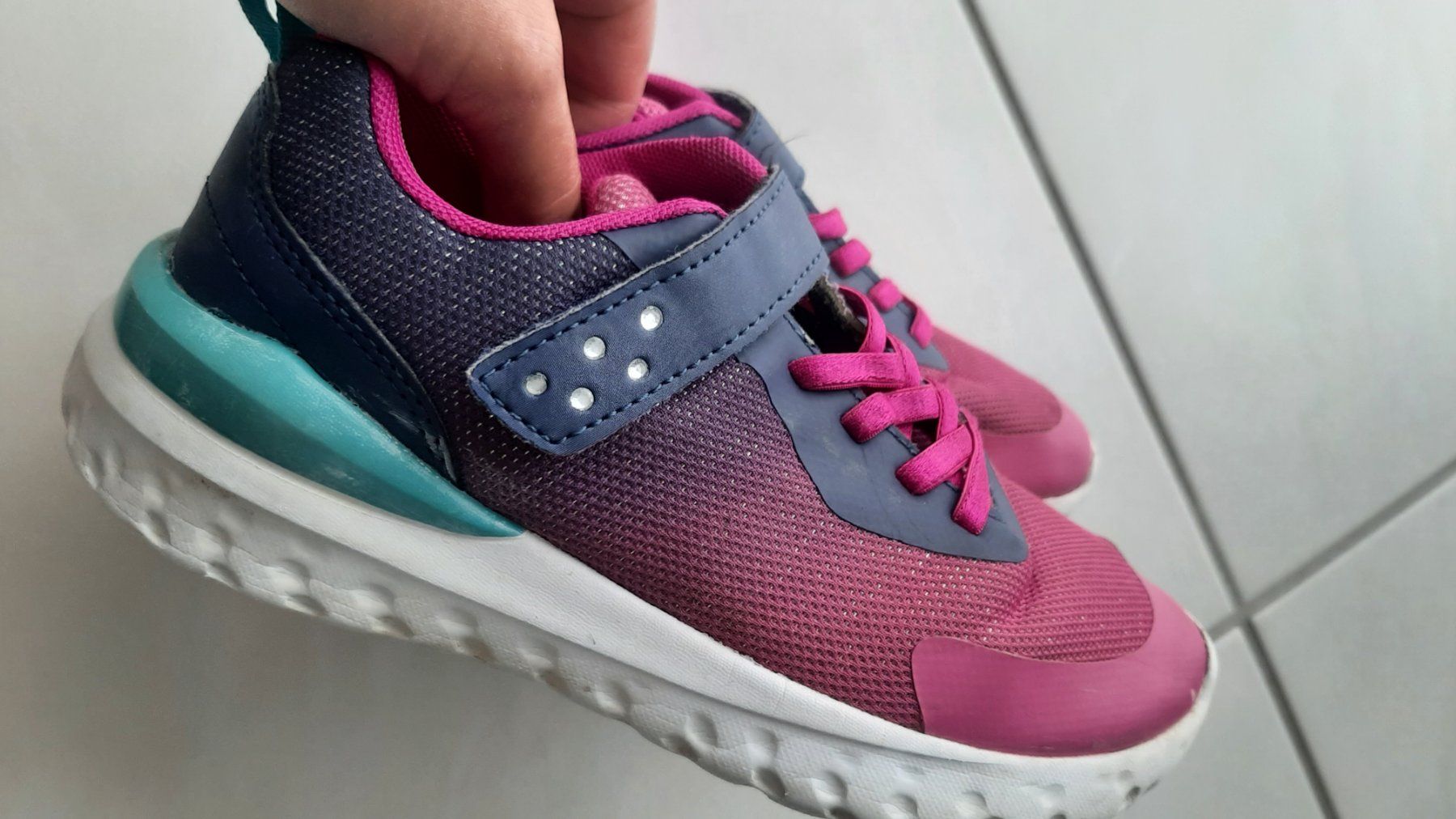 Graceland Schuhe für Mädchen: K..75 R) Graceland Turnschuhe Sneaker Mädchen Gr. 33 – Gebraucht aus Wil SG von Saxer1 1