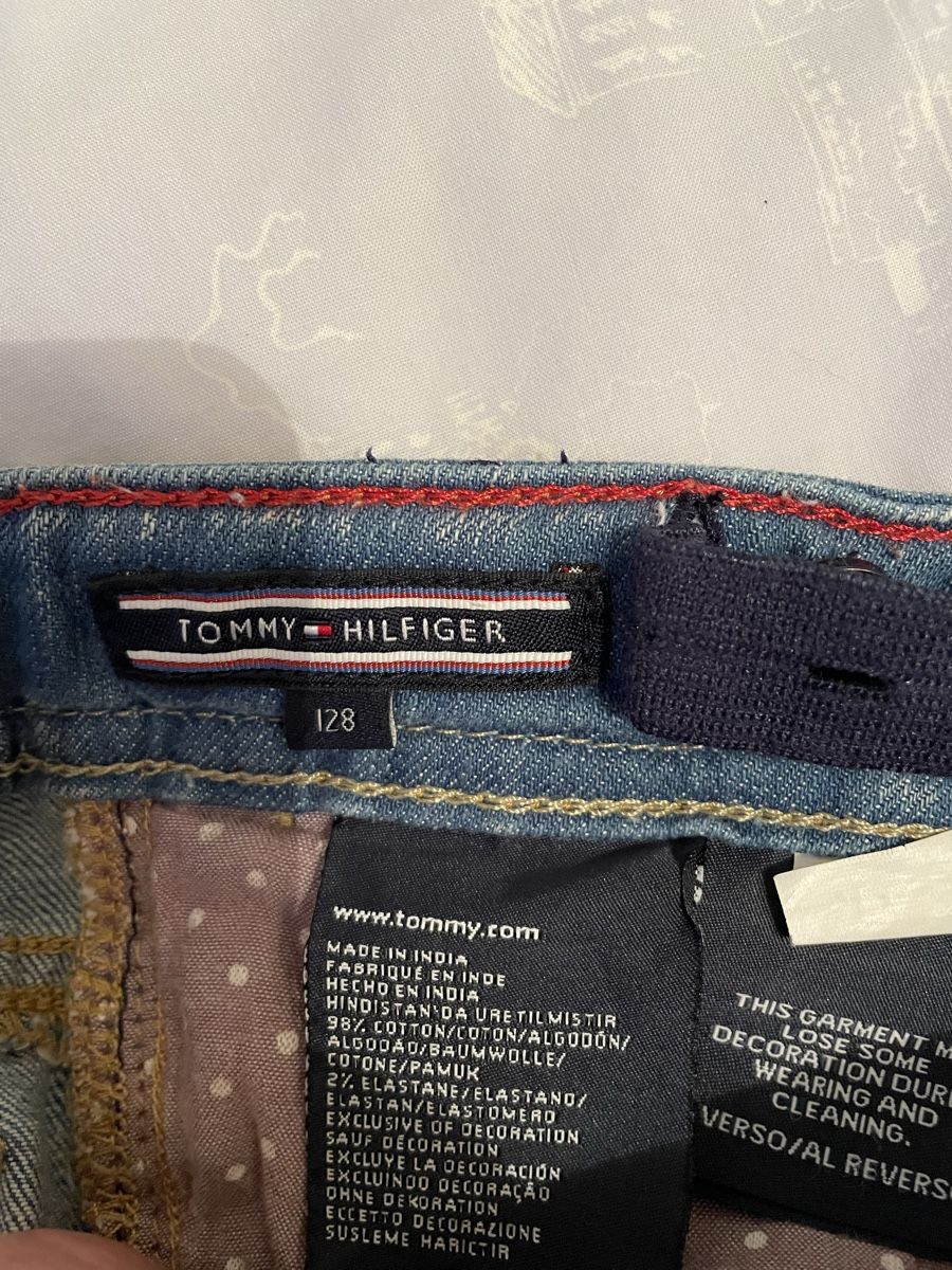 Tommy Hilfiger Hosen: Shorts Jeans Tommy Hilfiger,Grösse 128 – Gebraucht aus Hünibach von Falken83 3