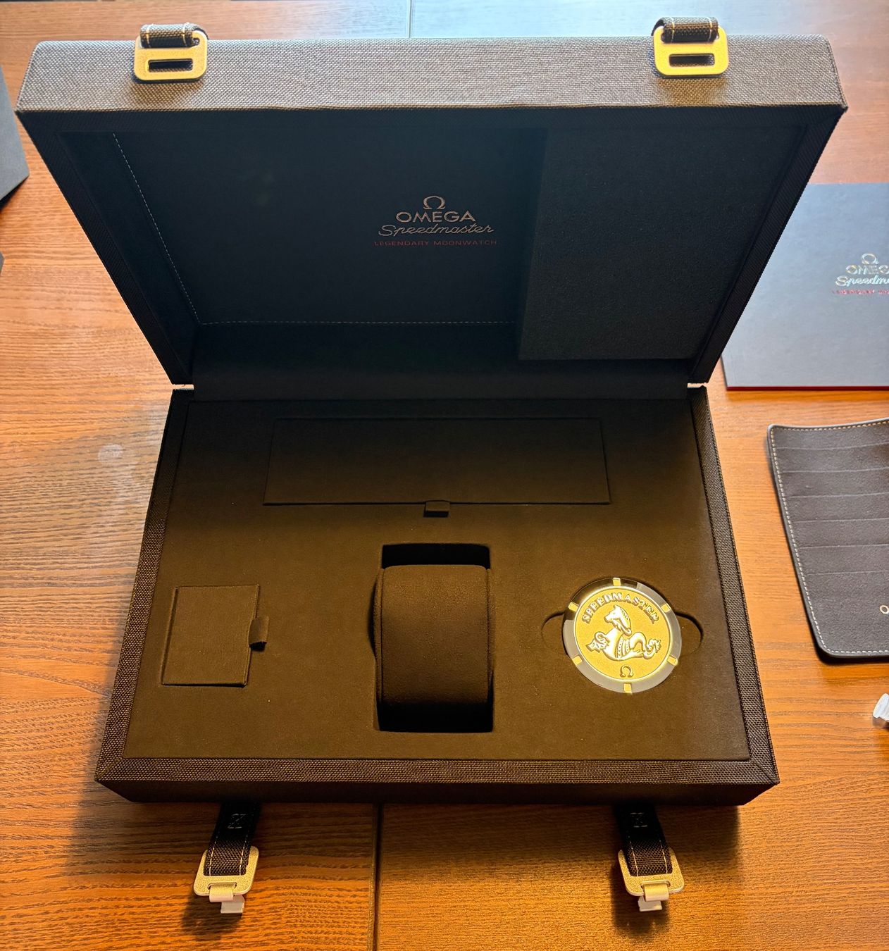 Omega Uhren: Box mit Umkarton für Speedmaster 321 neuwertig – Neu (gemäss Beschreibung) aus Zürich von who_5ncp 6