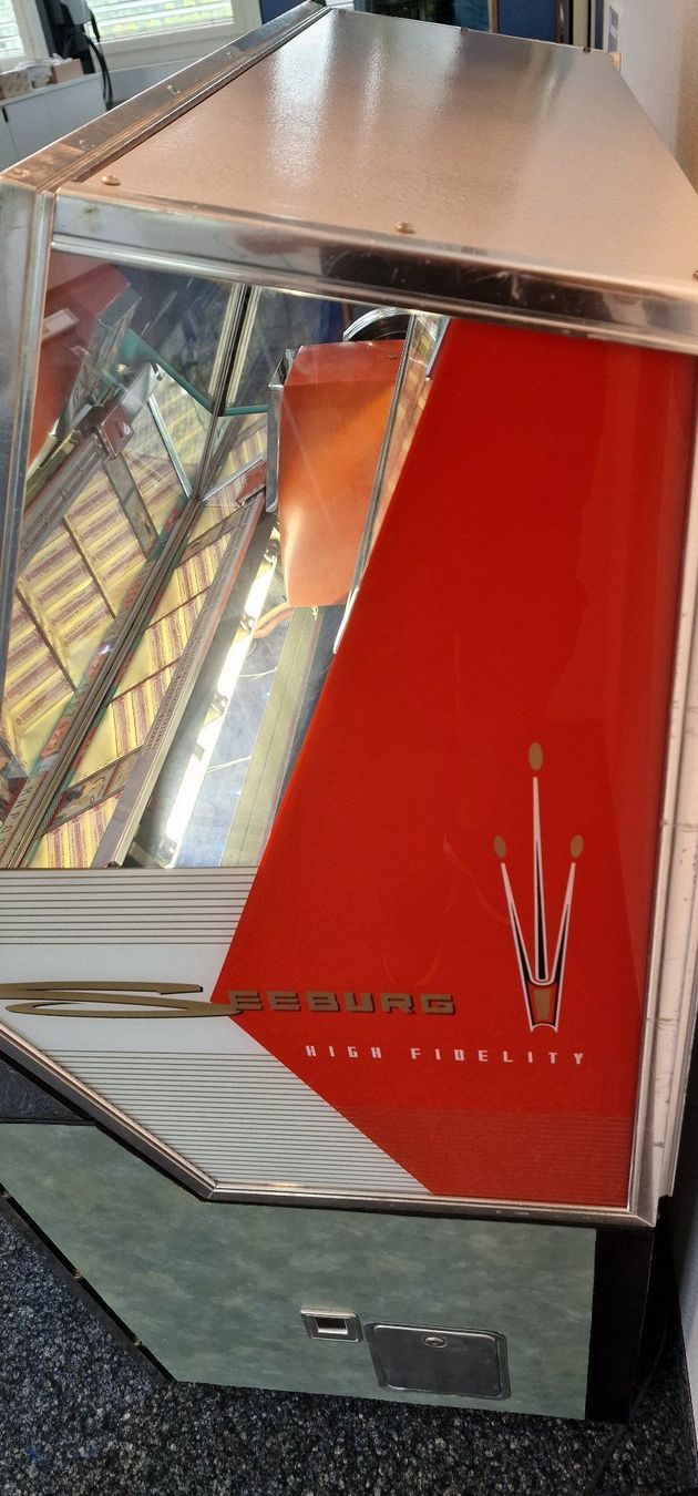 Jukebox: Musikbox Seeburg 201 – Usato da Geroldswil venduto da jukeman 5