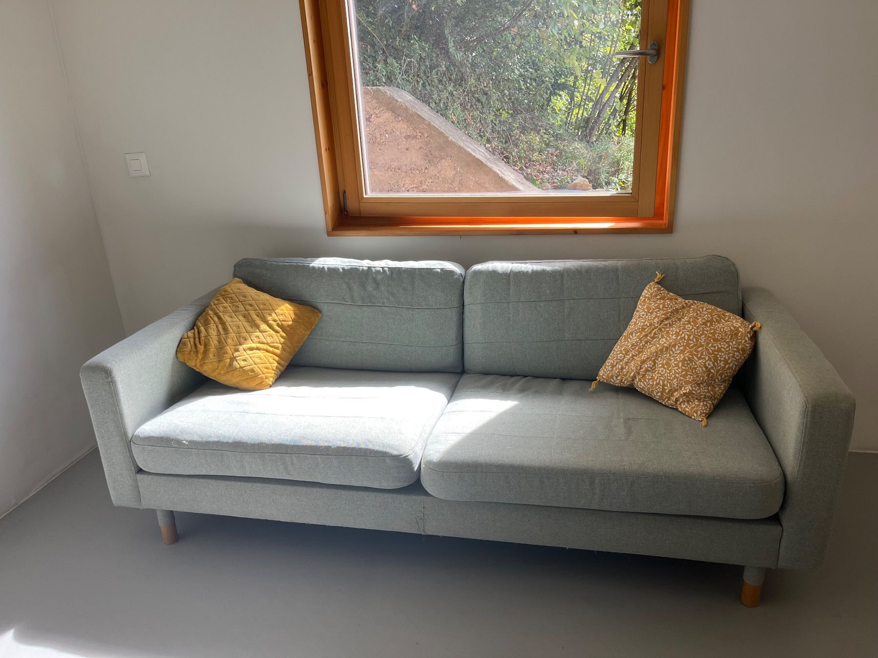 Ikea Sofas: Canapés vert clair IKEA – D'occasion à Grandvaux par mes_q6zs