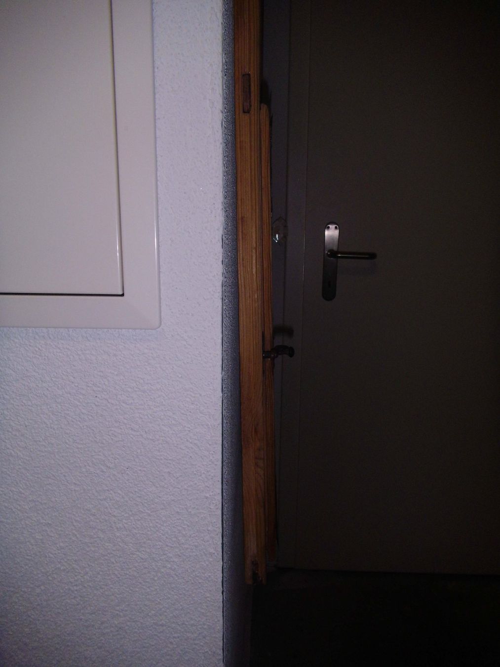 Fenêtres: alter Fenster Holzrahmen – D'occasion à St Gallen par Hrabbit 5