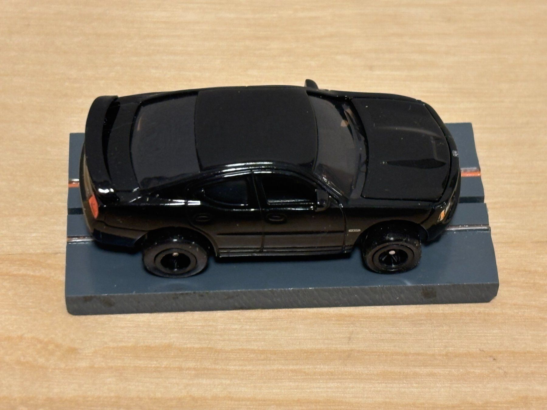 Tomy Piste: Auto World Dodge Challenger schwarz mit BDR Chassis – Nuovo (secondo la descrizione) da Bülach venduto da h0slotch 5