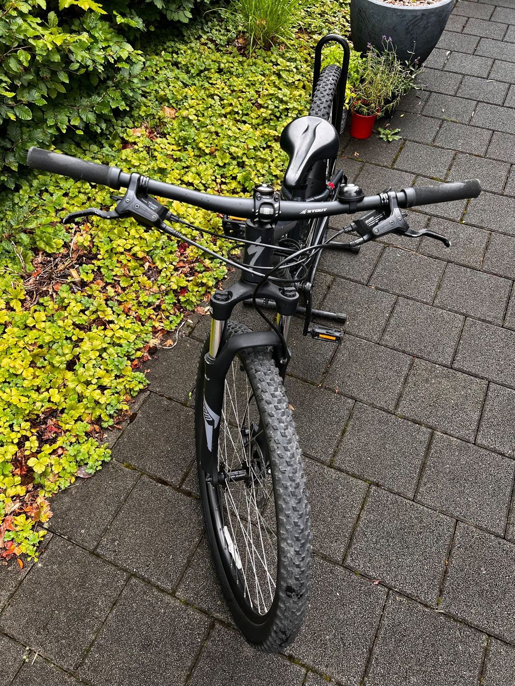 Specialized Velos: Specialized Rockhopper Sport 27.5 – Gebraucht aus Baar von  1