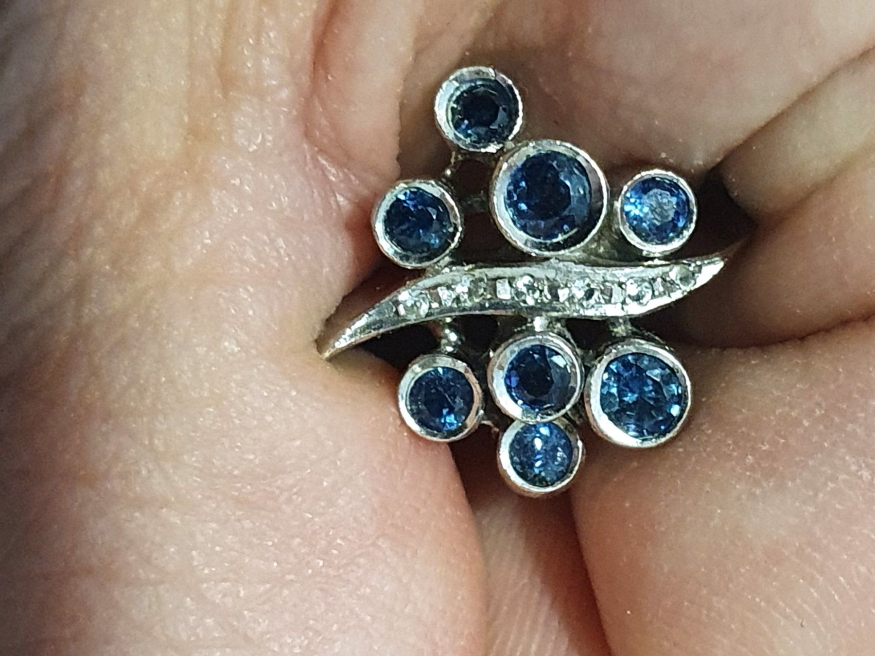 Ringe: Bezaubernder Ring ....doch schauen Sie rein.... – Gebraucht aus Wohlen AG von palmsprings 2