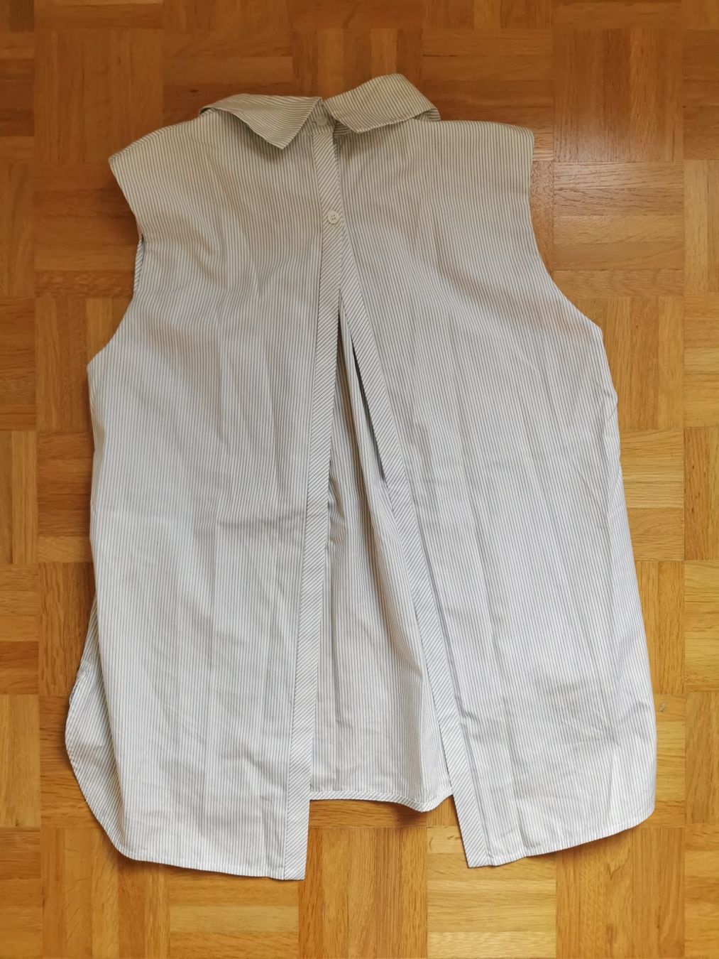 Sandro Tops: Top Sandro Gr. 38 – Gebraucht aus Stäfa von flamingo_17 1