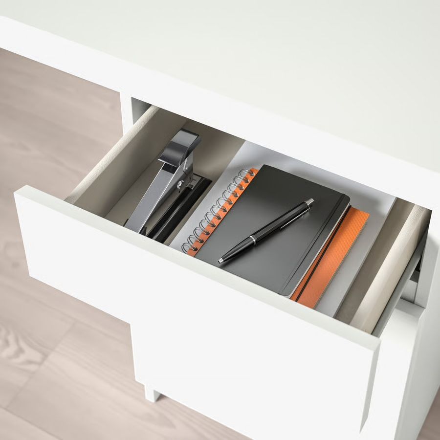 Schreibtische: Schreibtisch Ikea Malm, 140x65cm – Gebraucht aus Oberengstringen von Rogi9698 5