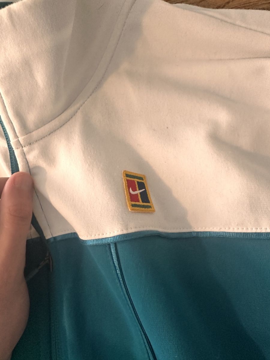 Jacken: Nike Tennis Jacket - White and Teal - Size Medium – Gebraucht aus Gattikon von 386ComicEmpire 2