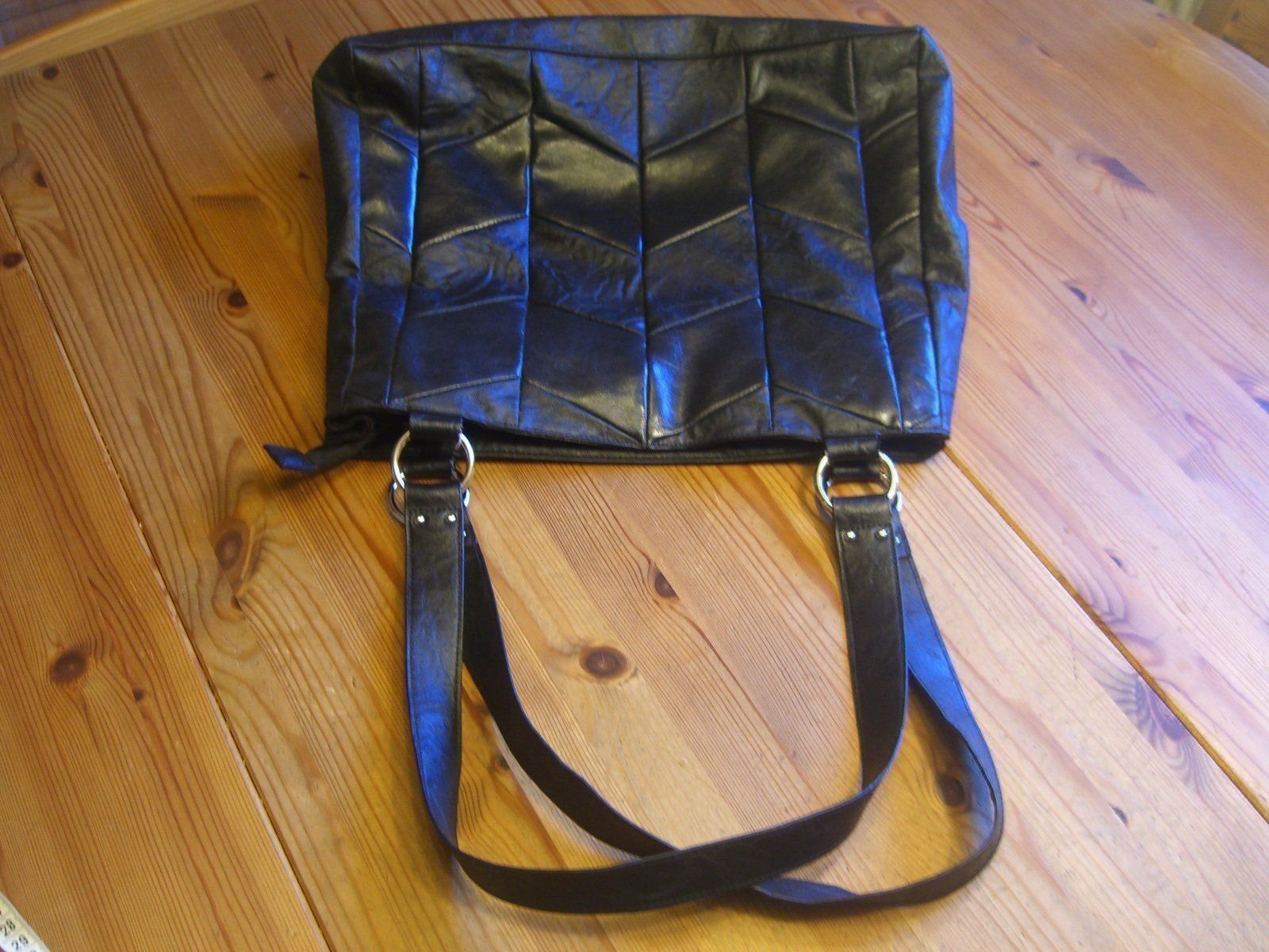 Borse da donna: wunderschöne Kunstleder-Handtasche – Usato da Winterthur venduto da Gaia 4