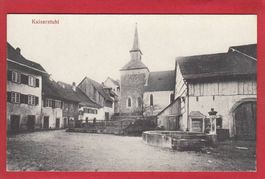 KAISERSTUHL, PLATZ MIT BRUNNEN