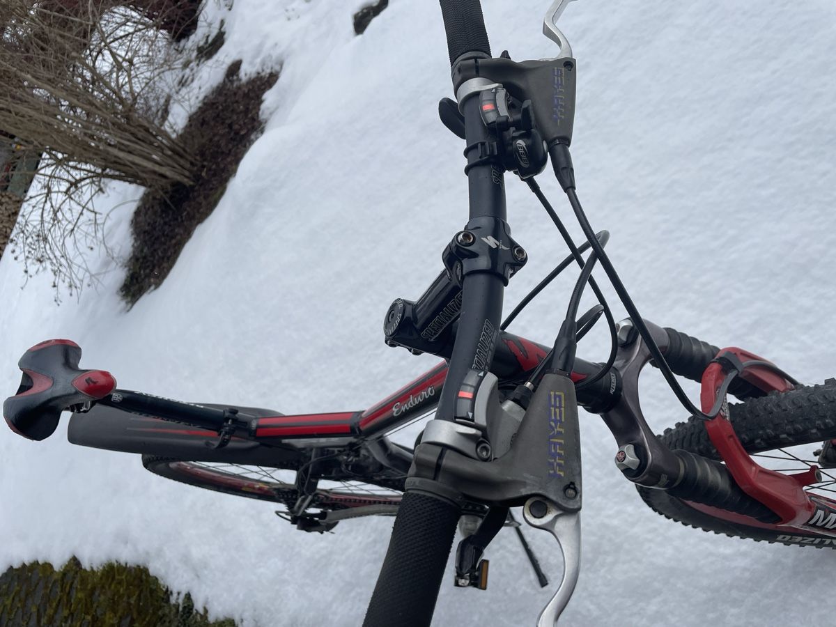 Specialized Biciclette: Specialized Enduro FSR - Top Zustand! Gr. 48 – Usato da Matten(St.Stephan) venduto da hjkl000 2