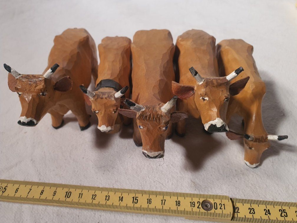 Statuette: 5 Holzkühe mit den Initialen BIC 98 – Usato da Häggenschwil venduto da hae_dgp2 4
