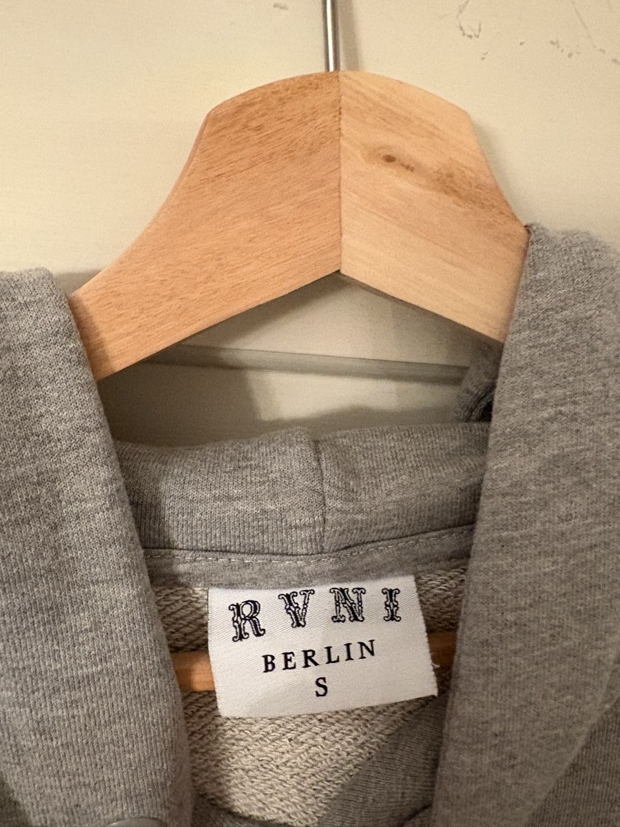 Pullover & Sweatshirts: Ravani Berlin Hoodie Grau Gr. S – Neu (gemäss Beschreibung) aus Rorschach von Costa_18 2