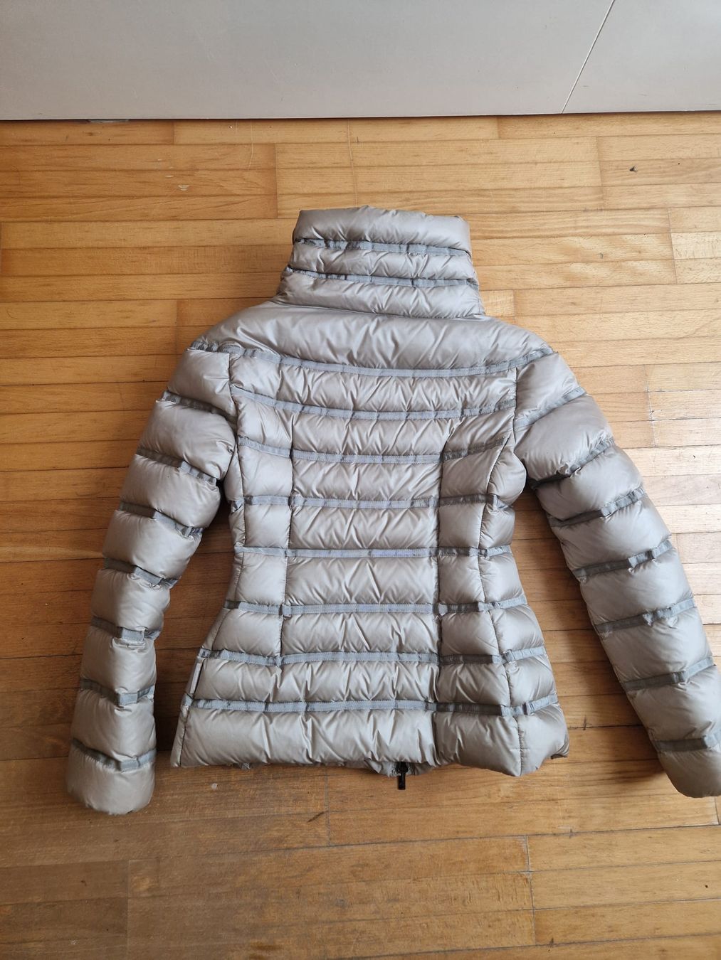 Moncler Giacche: Moncler Anorak – Nuovo (secondo la descrizione) da Aarau venduto da Scugnizzo1983 2