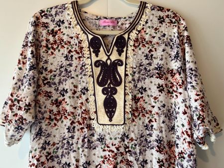 Caftan / robe de plage avec encolure brodée, t. S neuf