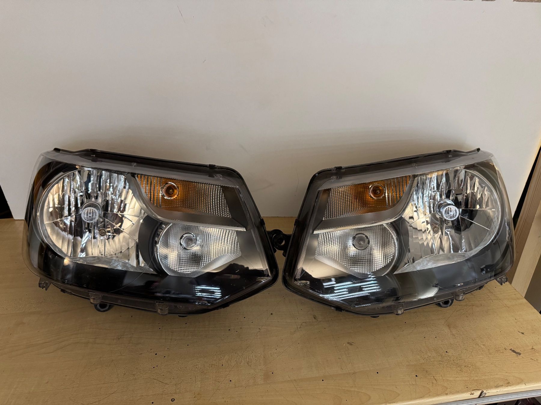 VW Fari: VW T5 Scheinwerfer Paar – Usato da Dürnten venduto da luschu3000 6
