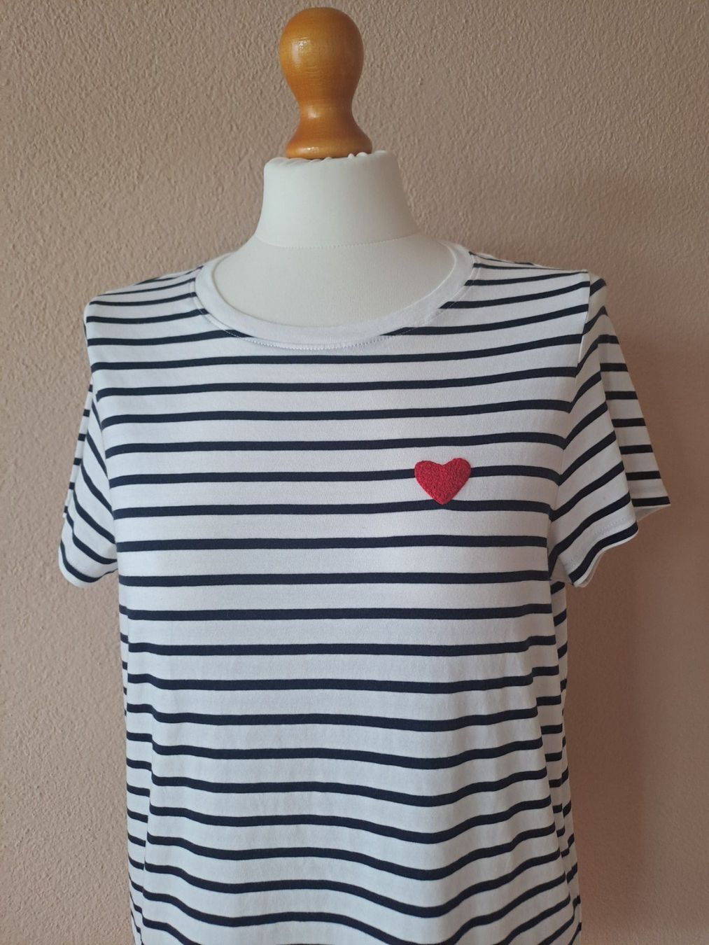 T-Shirts: Neu gekauftes Ringelshirt Cartoon 36 – Neu (gemäss Beschreibung) aus Volketswil von ronbons 1