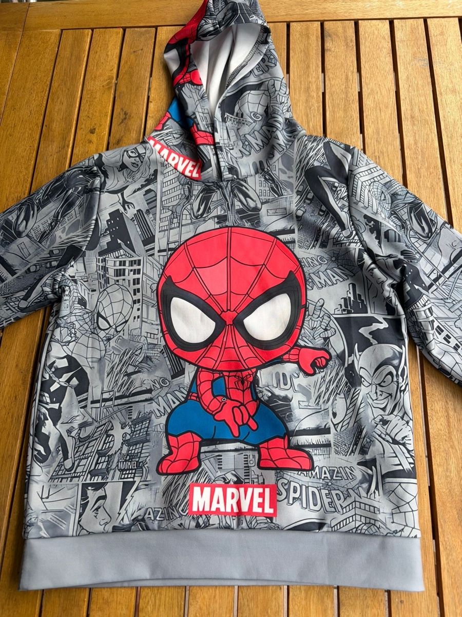 Maglioni & Felpe: Marvel Spiderman Kapuzenpullover Gr. 128 Top Zustand – Usato da Bottmingen venduto da focus2005 2