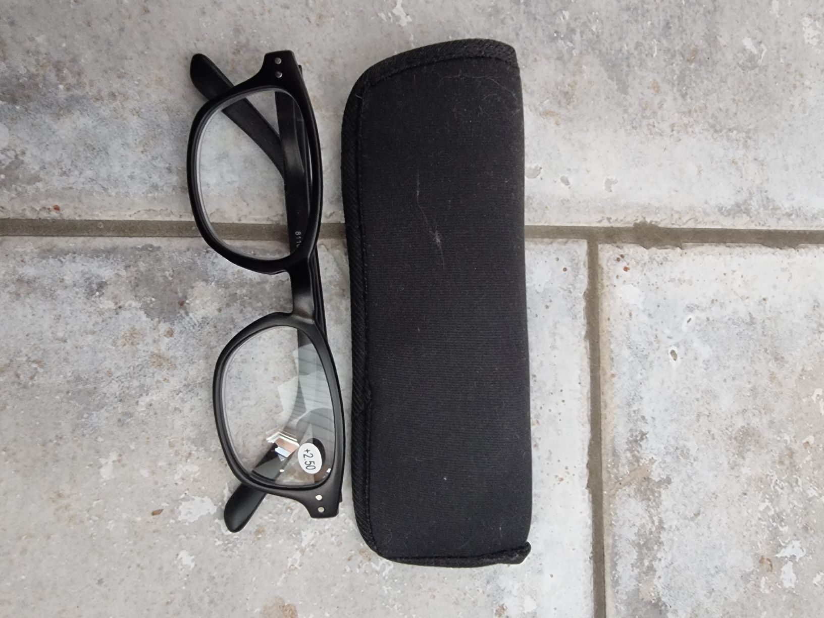 Occhiali & Lenti: Lesebrille mit Etui, Stärke +2.5 Nr1 – Nuovo e nell'imballaggio originale da Niederglatt ZH venduto da niw_x52f