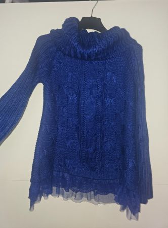 Pull bleu roi