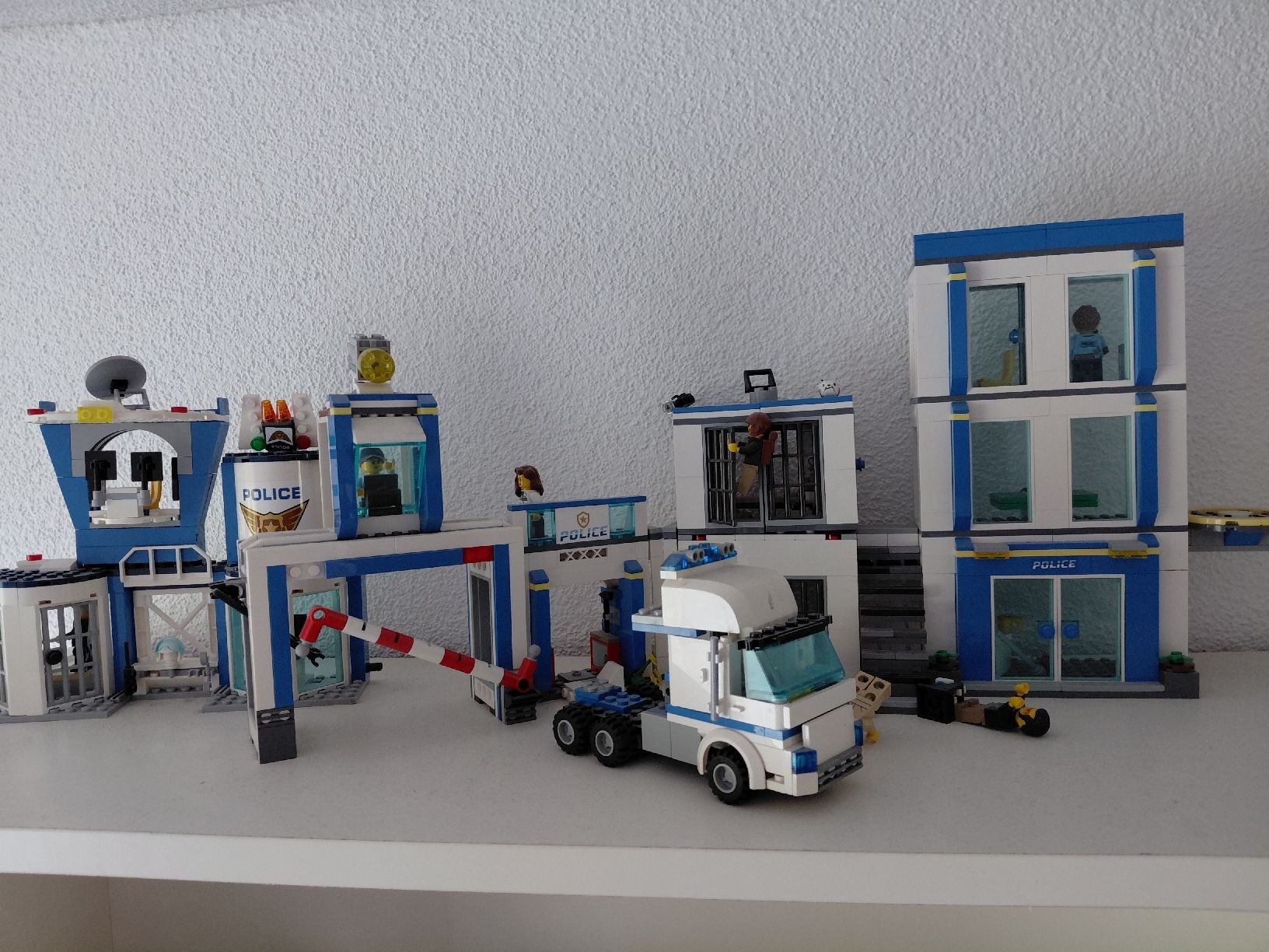 Lego Giocattoli: Lego Polizeistation – Usato da Grosswangen venduto da tschick 1