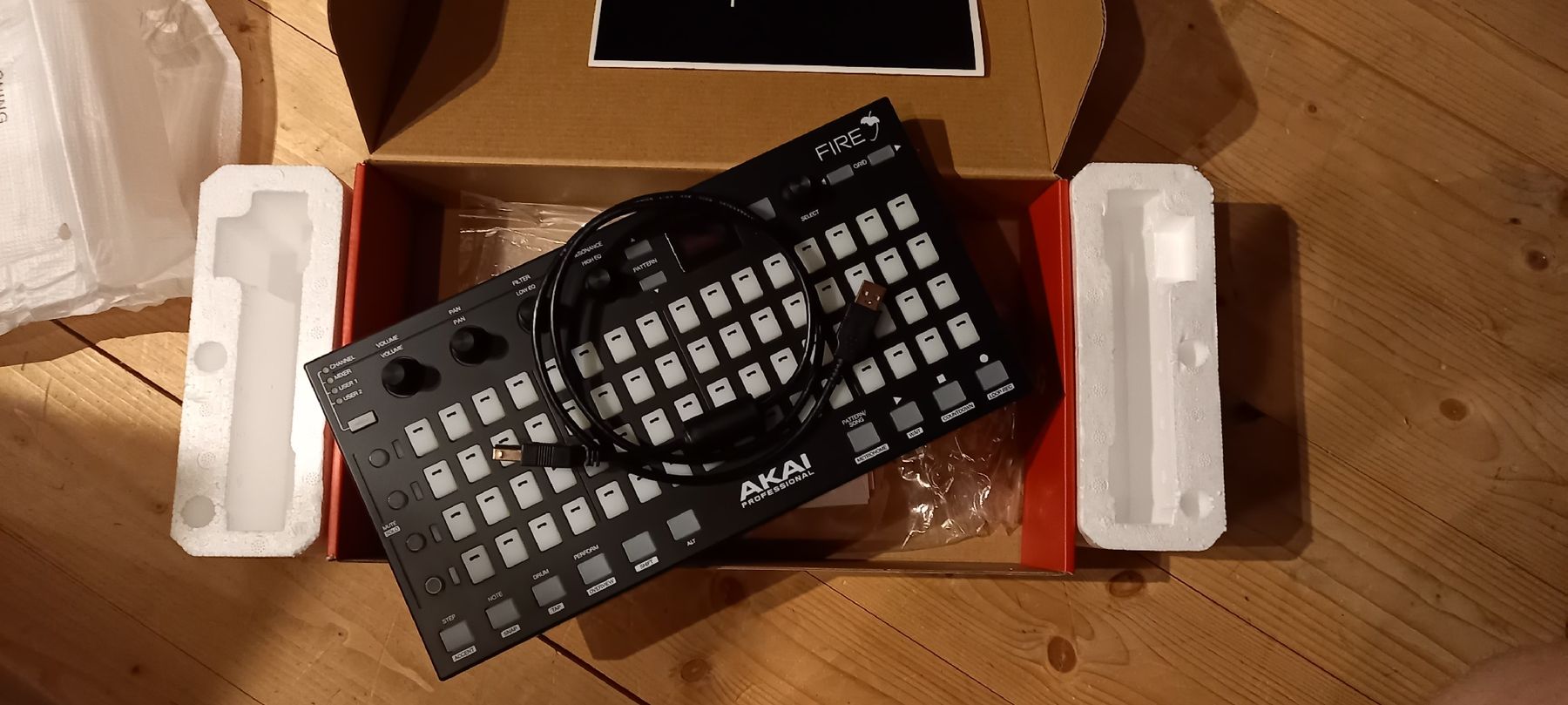 Platines de mixage: AKAI FIRE – Neuf (Voir description) à Egerkingen par PWEHR 1