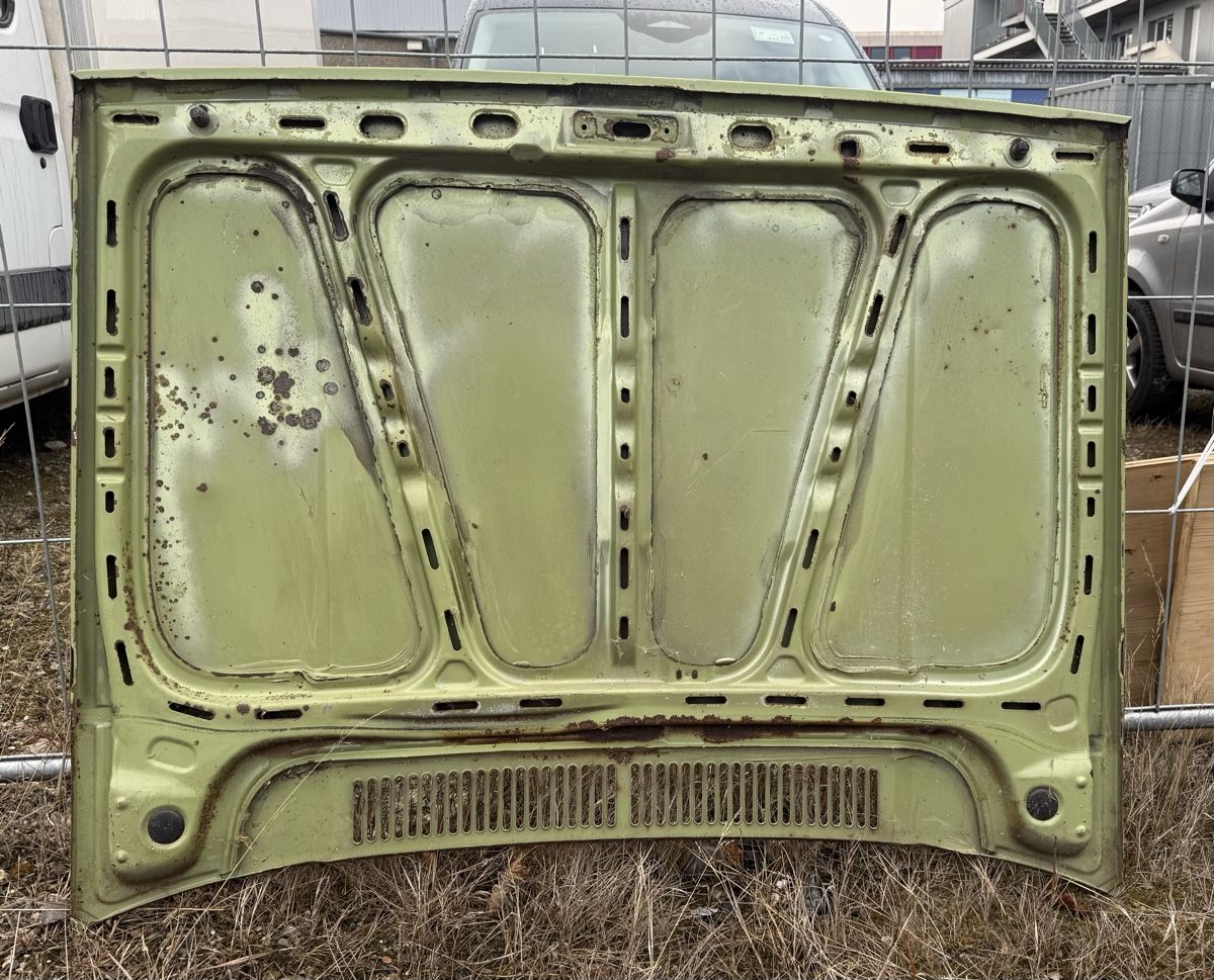 VW Tutti pezzi di ricambio auto: VW Golf MK1 Motorhaube Oldtimer Scheunenfund – Usato da Rafz venduto da Grandprix0 1