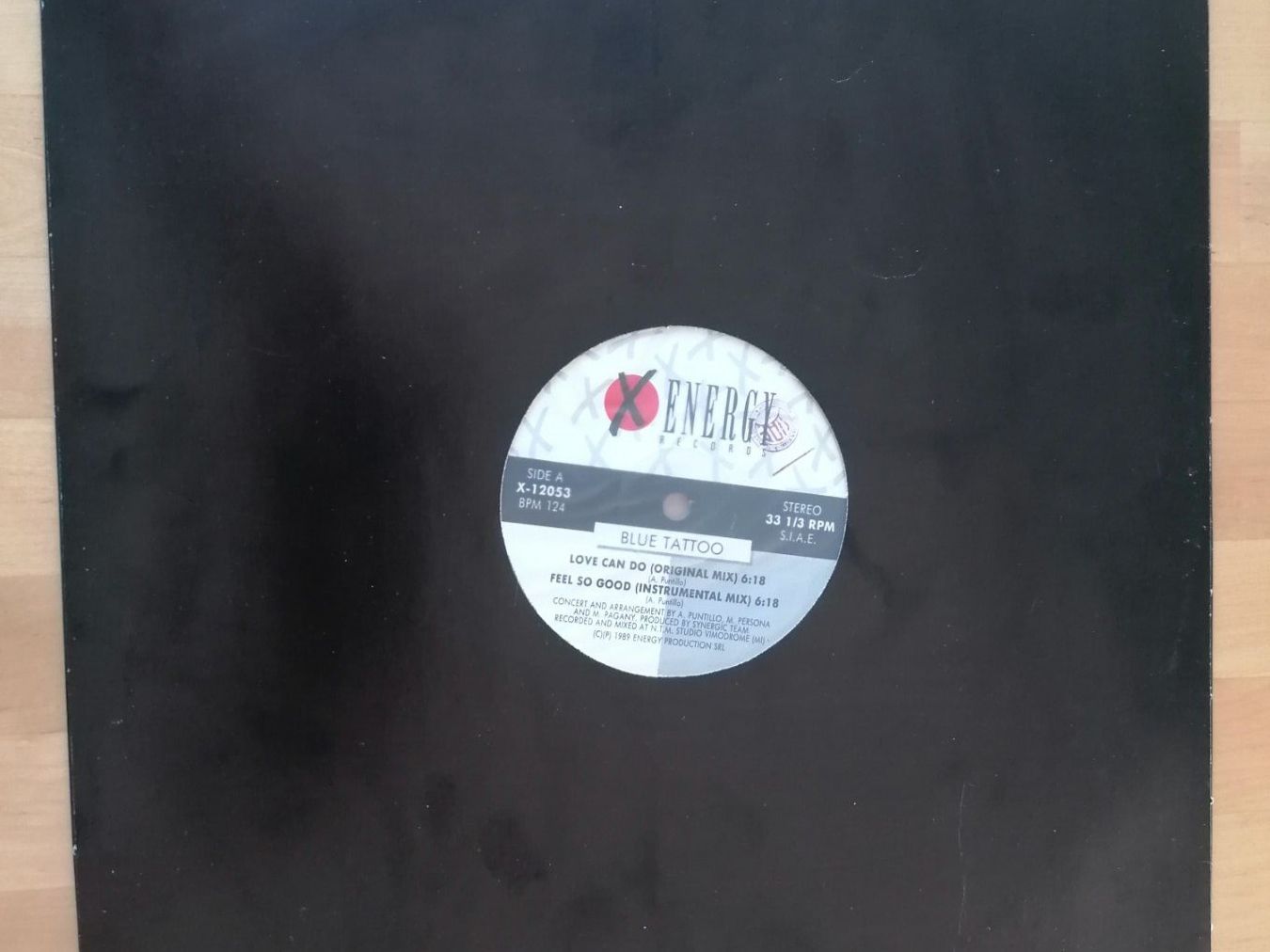 Dischi in vinile: Blue Tattoo – Love Can Do – Usato da Emmenbrücke venduto da WintoWin 1