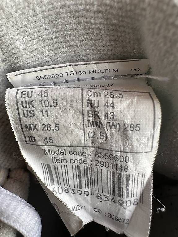 Decathlon Scarpe da uomo: Decathlon Tennis-/ Hallenschuhe – Usato da Stans venduto da annasophiedorothee 1