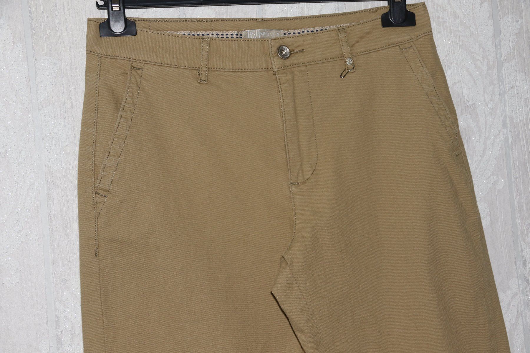 Nile Pantaloni: NILE lässige neue Hose eher Gr.M – Nuovo (secondo la descrizione) da Oberwil-Lieli venduto da Svetlana28 3