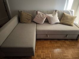Sofa + pillows